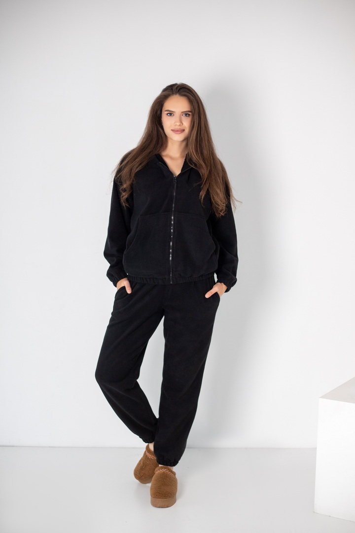 Костюм жіночий